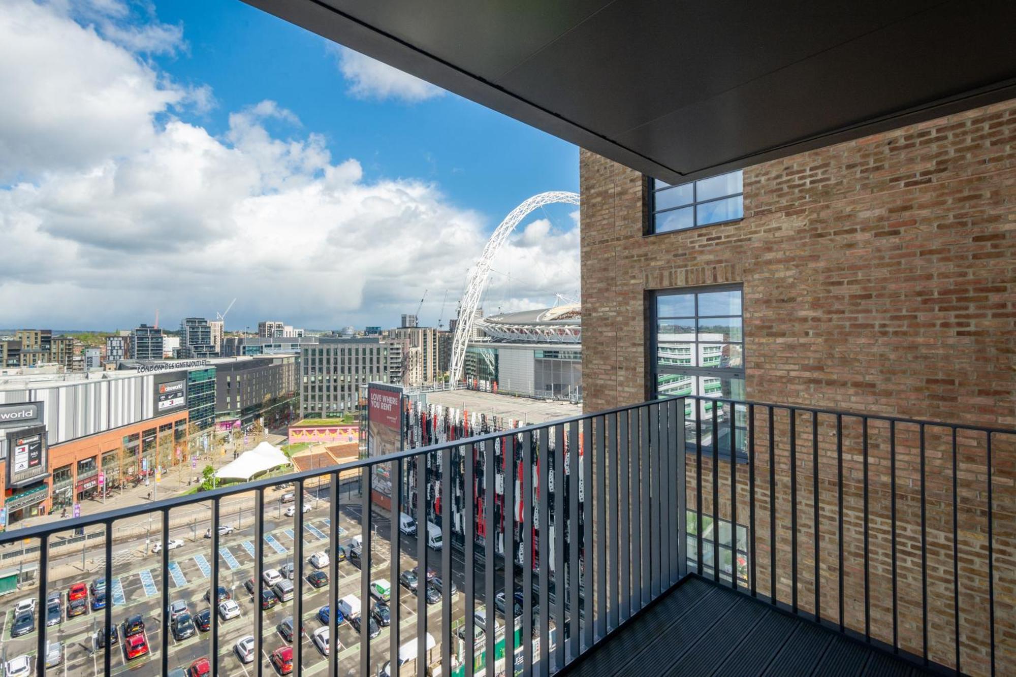 Mysquare State-Of-The-Art 1 Bedroom Apartments Near Wembley Park London Exterior photo